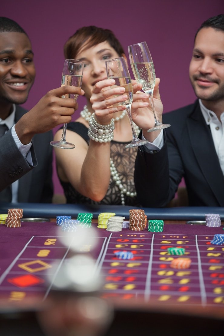 Mobile device showing live dealer in action at Bali Vacation table on javaplay